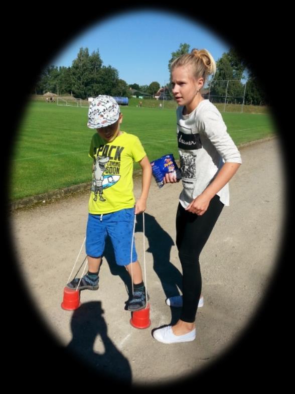 ZÁJEMCI SE MUSÍ