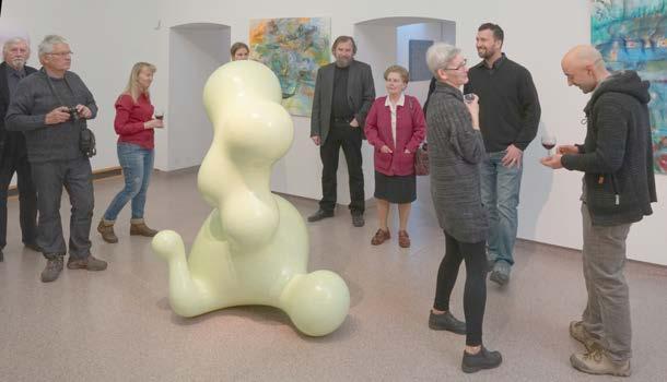 7. Edukační činnost 7. 1. Galerie nabídla školám pět výukových programů ke krátkodobým výstavám (Marcely Vichrové, Jana Tichého, Jiřího Poláka, SSV a Zbyňka Havlína a Jana Kováříka).