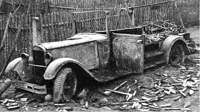 Vraťme se však ještě do roku 1952. Závěr tohoto roku byl v dosavadní historii sboru dosti tragický. Dne 20. listopadu totiž došlo po půlnoci k požáru hasičské zbrojnice.