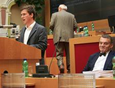 Pražská dopravní politika hlavní partneři: Nadace VIA, Nadace Open Society Fund, Nadace Partnerství. Kampaň podporují individuální dárci a dárkyně.