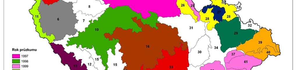 V rámci služeb vlastníkům lesa byla provedena kontrola 110 feromonových odparníků běžně používaných v ochraně lesa proti kůrovci.
