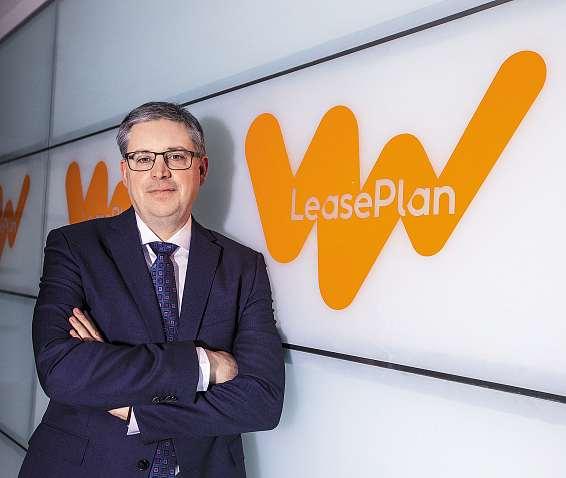 TopCFO 2019 63 všechna vlastní zaměstnanecká vozidla za elektromobily. Chceme ukázat, že sochranou životního prostředí může začít každá společnost vpodstatě hned.