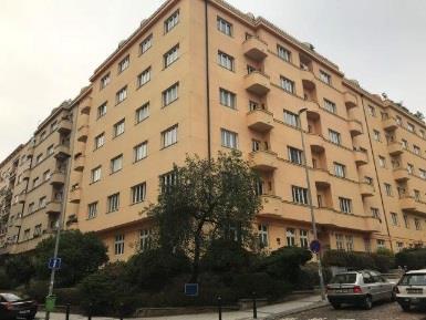 zapsaných na LV č. 9932 v k.ú. Vršovice, obec Praha pro potřeby exekučního řízení na základě usnesení č.j.