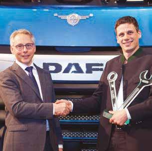 Novinky z cest DAF Truckfly Truckfly je aplikace, která poskytuje aktuální informace o parkovištích, servisních stanicích a motelech u