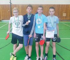 Bystrcké noviny 12 2014 Turnaj ve stolním tenisu na ZŠ Vejrostova Jan Černovický, Lukáš Jaeger, Jiří Kozlíček a Adam Hemerka, umístili se jako druzí Pomáháme v duchu fair play!