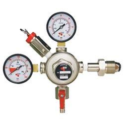 CO₂ 2 vývody 620,- 4522445 Difuzor RV CO₂ 3 vývody 970,- 4522446 Difuzor RV CO₂ 4 vývody 1 650,- 4522447 Difuzor RV CO₂ 5 vývodů 1 700,- 4522448 Difuzor RV CO₂ 6 vývodů 1 800,- Narážeč - bajonet