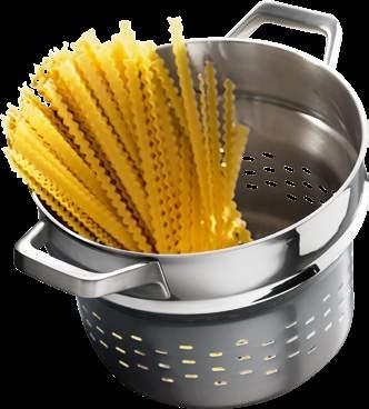 9029794899 - Electrolux 7321422962299 - AEG 7321422964521 - Electrolux Katalogová cena: 2 995 Kč 113 Cedník na těstoviny umožňuje zcela