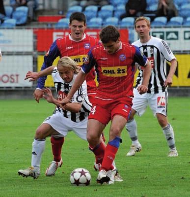 místo (8) Nejvyšší výhra: 8: nad Jednotou Trenčín (/) Nejvyšší prohra: : s SK Plzeň, Viktoria Plzeň, NV Bratislava Nejlepší střelec v historii: Karel Kroupa - 8 gólů Posledních pět sezon.místo.místo.místo.místo.místo / / /8 8/ / Pohled do historie Dne.