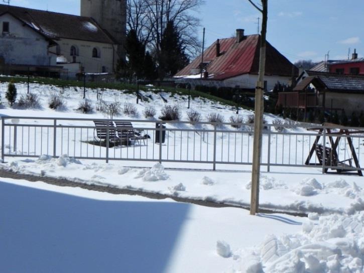 Ráno se zpožděním přijeli pekaři, zaměstnanci dorazili se zpožděním,