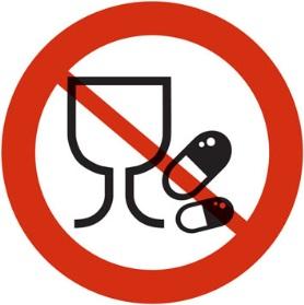 Pravidlo #9 Žádný alkohol nebo omamné látky v pracovní době nebo při řízení vozidla Užívání alkoholu nebo nedovolených drog nebo nesprávné užívání povolených léků, které mohou snížit Vaší schopnost