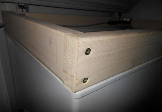 PIVAŘ 12 Jeden téměř třísetlitrový již mám doma, tak jsem ze začátku měl tendence pořídit menší, na max. 2 3 kyvety.