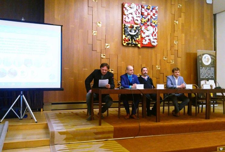 Když byl náklad zkontrolován a shledán nezávadným, tak začal složitý logistický přesun materiálu a zařízení do Sálu Státních aktů a menšího Sálu Státních aktů s klavírem (viz https://www.psp.