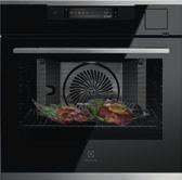 Přijďte na náš kurz vaření a prověřte si, co všechno vám multifunkční parní trouba Electrolux může