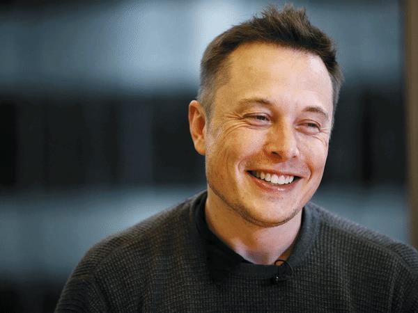 100 kilowattů nového Porsche Mission E se tak na 80 procent nabije za pouhou čtvrthodinku a řidič tím dostane dojezd více než 430 kilometrů A to už není žádný handicap Po přezkoumání