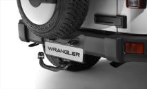 Pořiďte si na Váš nový JEEP Wrangler originální tažné zařízení v hodnotě 26.650,- Kč s DPH... ZA POLOVINU.