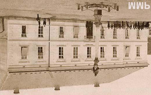 Historie Historie Zajímavosti z historie domova důchodců (Domova u fontány) v Přelouči Výstavba, umělecká výzdoba, řeholní sestry Původním autorovým záměrem bylo zpra - covat pouze uměleckou výzdobu
