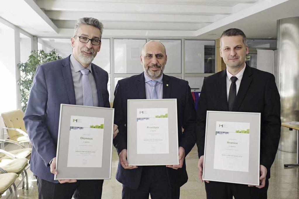 Srovnávací výzkum, jehož výsledky jsou vyhlašovány na krajských setkáních Svazu měst a obcí, zpracovává analytická agentura Datank a hodnotí v něm všech 205 obcí s rozšířenou působností v České