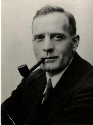 Edwin Hubble život 1889 1953 v mládí úspěšný sportovec BS (1910) z Chicagské university (astronomie, matematika, filozofie) MA (1914?