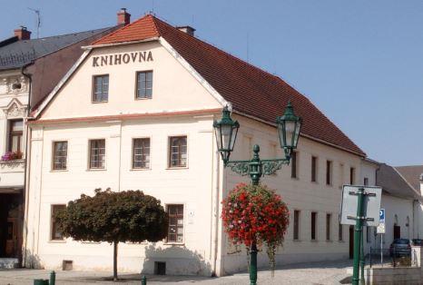 Poplatek: individuální podle délky trasy SE ZÁJEMCI O EXKURZI JE NUTNÁ OSOBNÍ DOMLUVA VE STŘEDISKU HUDBY A UMĚNÍ.