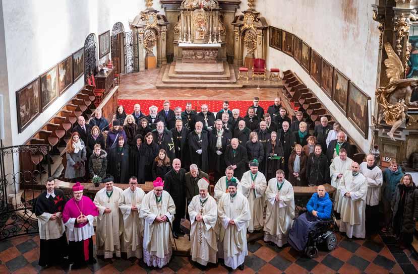 vyznamenaným byl také host, pozoruhodný muž, od dětství věrně přisluhující při slavení liturgie.