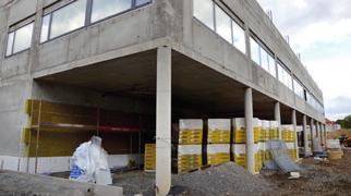 Následující den, v pondělí 24. září, pokračoval v Comfort Hotelu Ústí nad Labem City kurz pod hlavičkou světové federace WFNS a vaskulární sekce Evropské neurochirurgické asociace EANS.