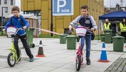 alternativní dopravní prostředek roadster StudentCar SCE ukázka lopifitu - chodící