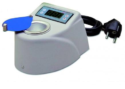 Nahřívače vosků, tepelná modelace Hotty LED New nahřívač ponořovacího vosku s vlastním LED displejem přístroj pro perfektní kapničky vyroben moderní technologií, napájen nízkým napětím