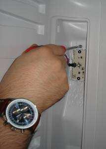 REMOVING THE CARBON ODOUR FILTER A