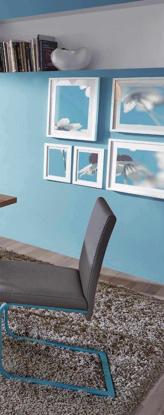 Stůl model Nevada, 180 x 90 cm, bez roztahu, stolová deska bronz, kovová kostra RAL 5021 tyrkysová Židle model Klara, čalouněný sedák a opěrák, kovová