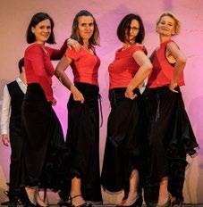 V divadelním sále bylo s úspěchem uvedeno novocirkusové představení souboru Bratří v tricku Funus.