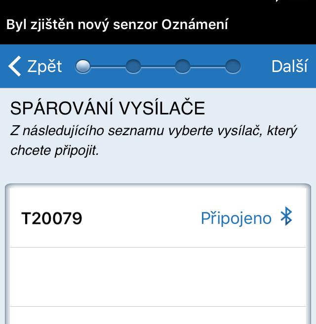 Vysílač Smart začne vydávat přerušované vibrace až do doby, než jej propojíte se zavedeným senzorem. Klepněte na tlačítko Další. 8.