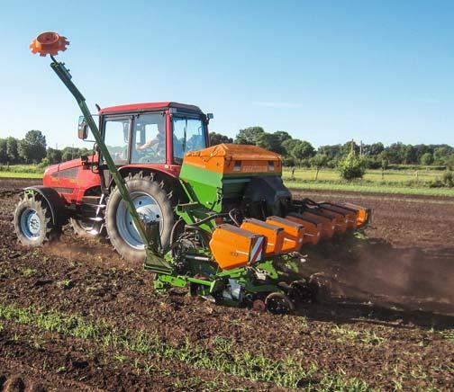 6000 Special Určený pro jednodušší a starší traktory 6000-C Special 6000 12řádek s dávkovacím zařízením na mikrogranulát Micro plus Secí stroj na přesný výsev 6000 Special může být na přání vybavený