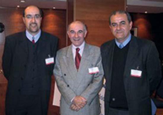 672 Syndrom Brugadových co je nového? Obr. 1 Tři bratři: kardiologové Pedro, Josep a Ramon Brugada (otištěno se svolením R. Brugady) Obr.