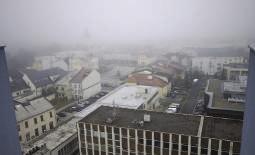 Hanka sdílí článek Fotogalerie: Smog dusí svět, některá města skoro
