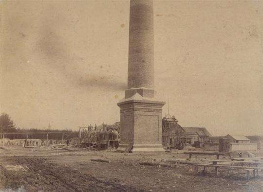 r. 1890 a důl Schöller r. 1902. Pracovní příležitosti přiváděly do Libušína nové obyvatele.