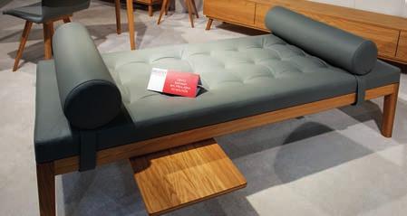 r.o. Exponát: Ložnice MIA Zdůvodnění: Zdůvodnění: Subtilní minimalistický design s velmi