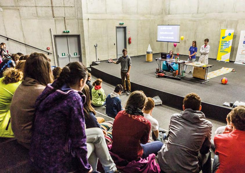 ročník SŠ 6 20 studentů Multifunkční aula Gong Program zaměřený na zajímavosti architektury přetvářející tovární budovy na infrastrukturu obohacující kulturní a vzdělávací