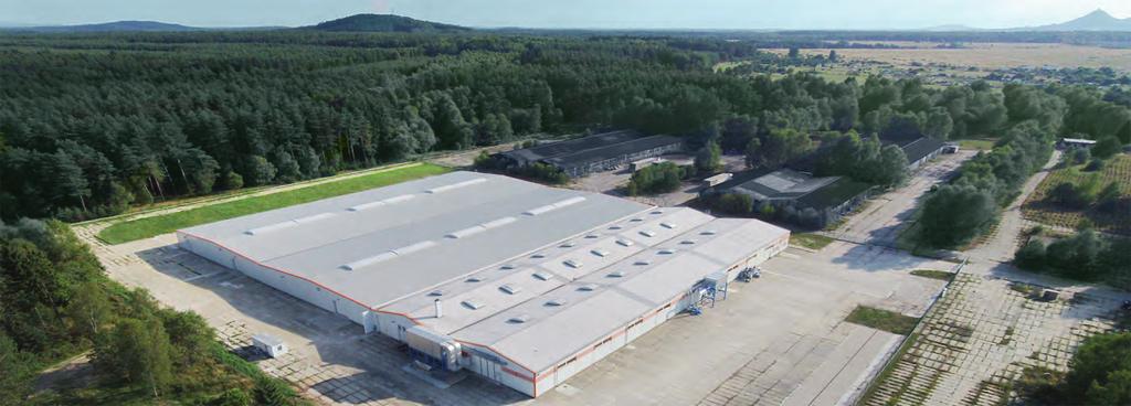 Výroba je realizována na HI-TECH výrobních zařízeních, především německé provenience ve dvou výrobních závodech. Dodávky pro řadu předních evropských rem - viz reference.