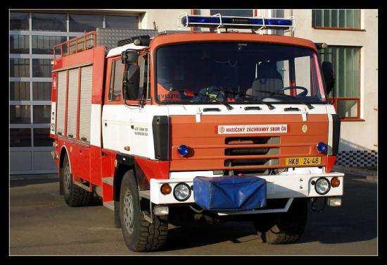 Obrázek 6 CAS 24 Tatra 815 PS Nový Bydžov [7] 1.3.3 Cisternová automobilová stříkačka CAS 32 T 815 7 Nejnovějším produktem firmy THT Polička je CAS 30 na podvozku Tatra T 815 7.