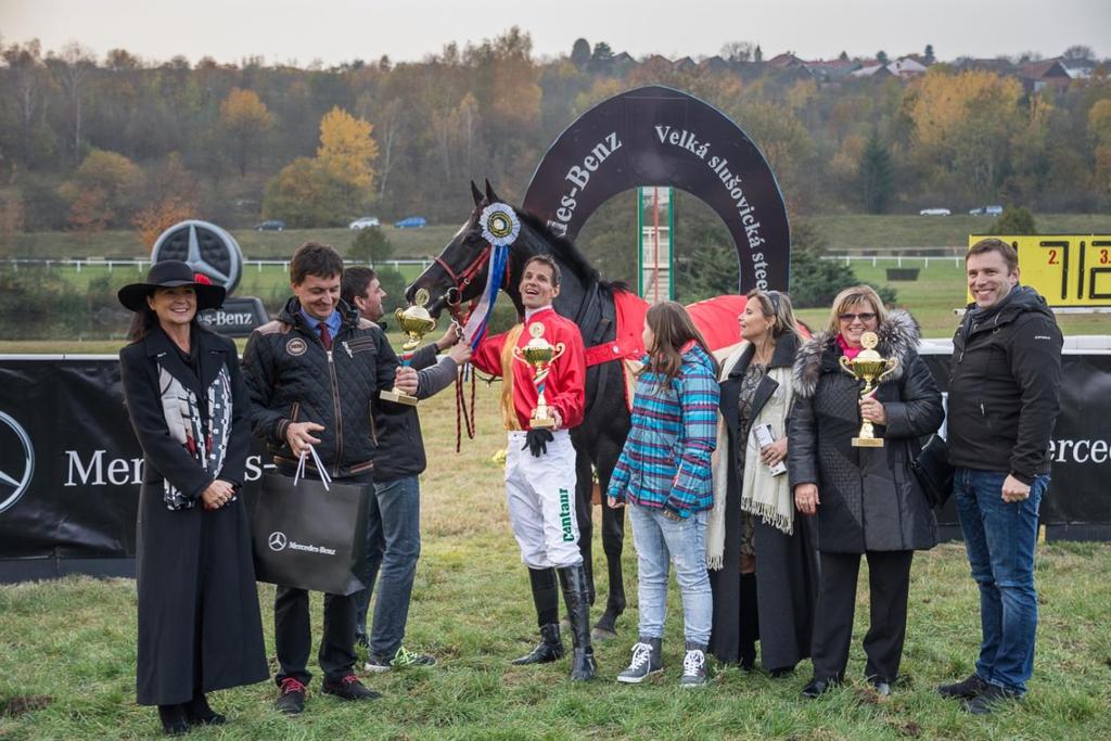 Slušovické závodiště je pověstné početnými návštěvami, které patří k nejvyšším v