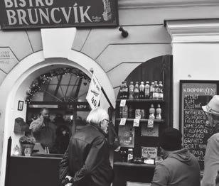 .. Pan Vladimír spoluzaložil společenské časopisy Story, Xantypa a Labužník. MALÁ STRANA: VOLBY DO EU 1. STAN / TOP09 29 %, 2. ODS 20 %, 3. Piráti 18 %, 4. Lidovci 10 %, 5. ANO 6 %.
