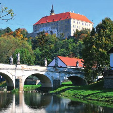 NÁMĚŠŤ NAD OSLAVOU ZÁMEK 12 Film: Kouzelný měšec Aby získal srdce své vyvolené princezny Blanky, překoná hlavní hrdina filmu, princ Petr, nejedno úskalí.