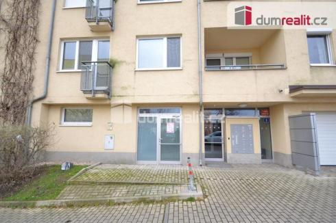 cz 9) Nebytový prostor Nabídková cena: 2 390 000 Kč Upravená