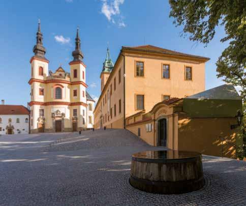 piazzetta na zámeckém návrší (2014), rekonstrukce regionálního muzea (2013 2014), revitalizace Komenského