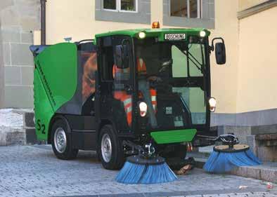 , vybudováno nové servisní zázemí v Senomatech, rozšíření nabídky o silniční techniku 2004 založen centrální sklad v Milovicích, smlouva o