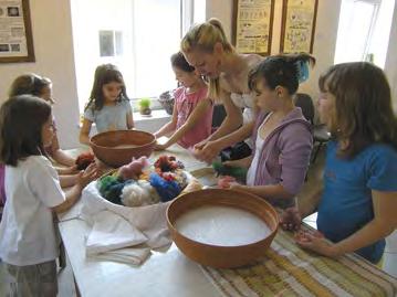 www.mestokralupy.cz MUZEUM / KNIHOVNA BŘEZEN 2019 KZ 13 e-mail: info@muzeumkralupy.cz www.muzeumkralupy.cz Městské MUZEUM BŘEZEN 2019 Kralupy n. Vlt., Vrchlického 590, tel.
