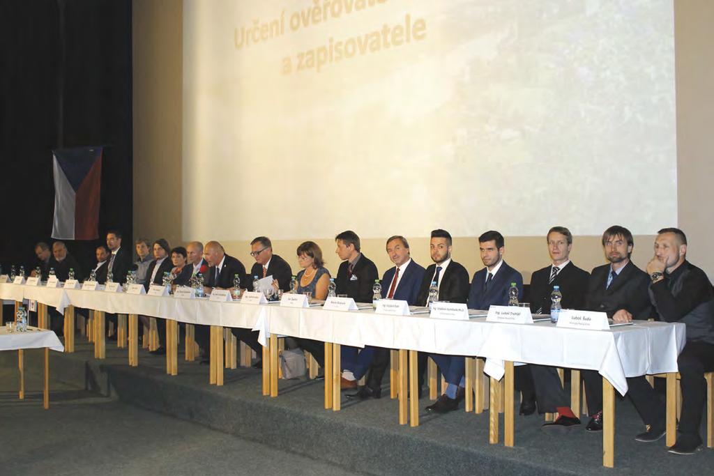 www.mestokralupy.cz AKTUALITA BŘEZEN 2019 KZ 7 Spor zastupitelů ukončen omluvou Na veřejném jednání Zastupitelstva města Kralupy nad Vltavou, které se konalo 17. 12. 2018, oznámil zastupitel Mgr.