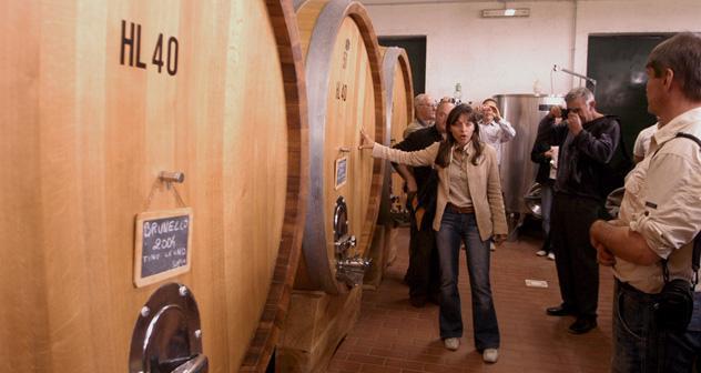návštěva/degustace vína Chianti Classico v druhém vinařském podniku lokality odpoledne: přesun do