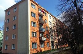 Celková plocha činí 77,96 m.