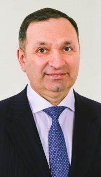 JIŘÍ МАCH Člen správní rady Fondu. Specialista ﬁnančního plánování se zkušenostmi ve funkci ﬁnančního ředitele ve velkých nadnárodních společnostech. IGOR ARSHAKYAN Předseda investičního výboru Fondu.